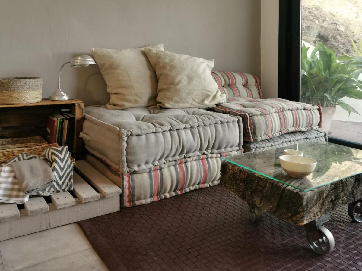 Naturaleza Y Arte En La Casa Del Molino 헤날과실 외부 사진